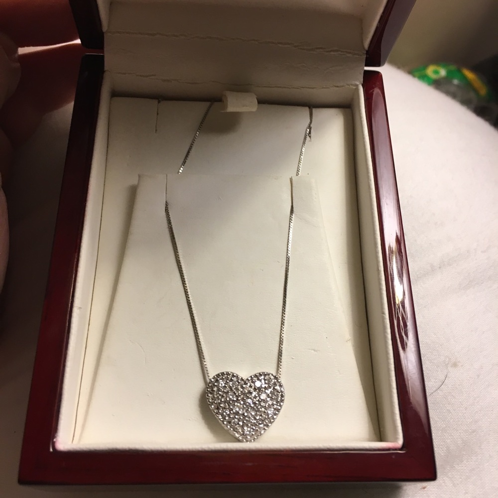 Beautiful silver necklace 💎